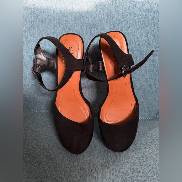 Style & Co Women's Black and Brown Clogs - Picture 1 of 5